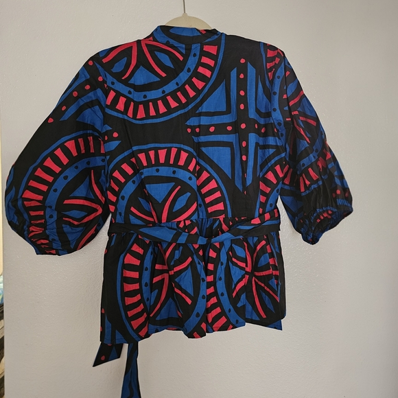 Vibrant African Print Women's Blouse with Geometric Patterns - Picture 3 of 4